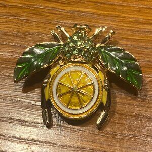 Lemon Fly Metal Pin